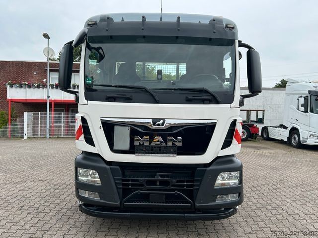 Skip truck MAN 26.420 TGS Multilift Absetzkipper