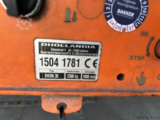 Kühl-/Tiefkühltransport Krone / SOR Iberica-S3E / Carrier Vector 1550 Reefer ...