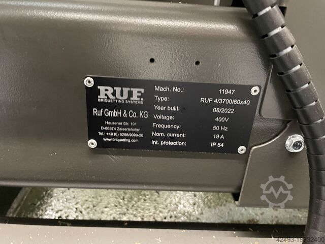 Brikettierpresse, Brikettpresse RUF 4/3700/60x40
