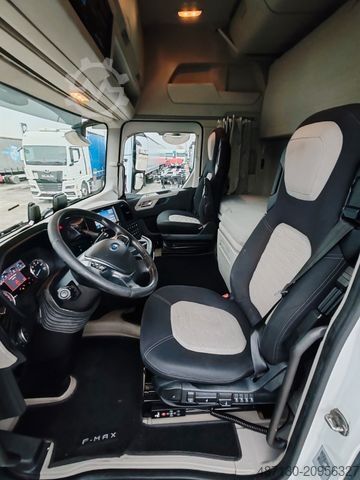 Standard tractor unit FORD F-MAX 500