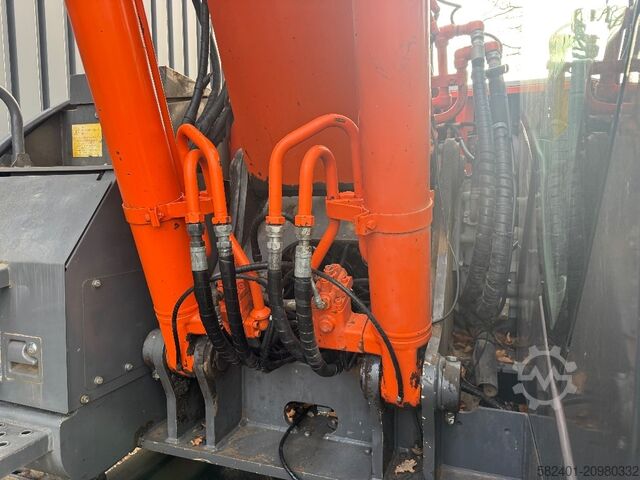 Crawler excavator Hitachi ZX 225 US LC-3