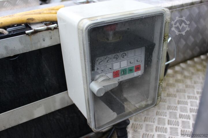 Truck-mounted work platform Iveco Daily  35-140 Bühne Versalift 13m 2 Personen Korb 200kg