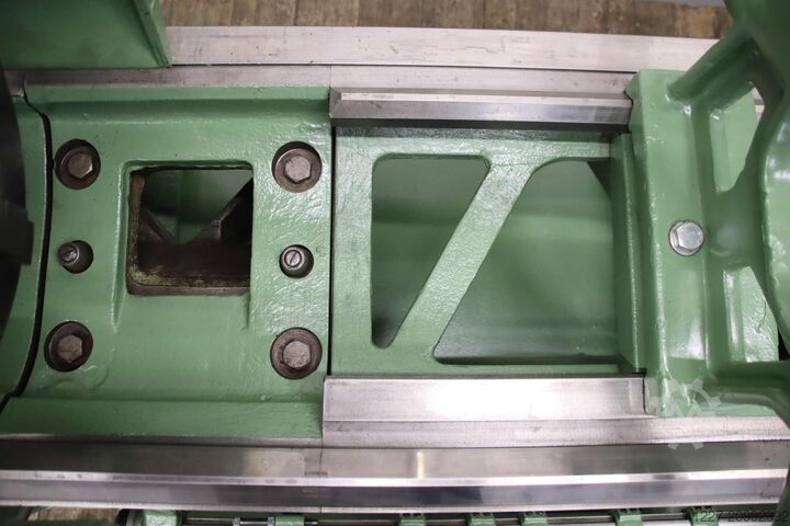 Lathe 560 x 2000 mm Arad SNA560x2000