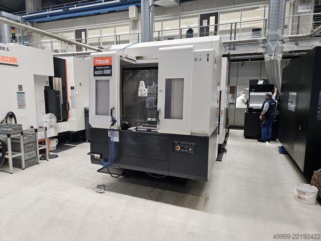 Horizontal Bearbeitungszentrum MAZAK HCN 5000