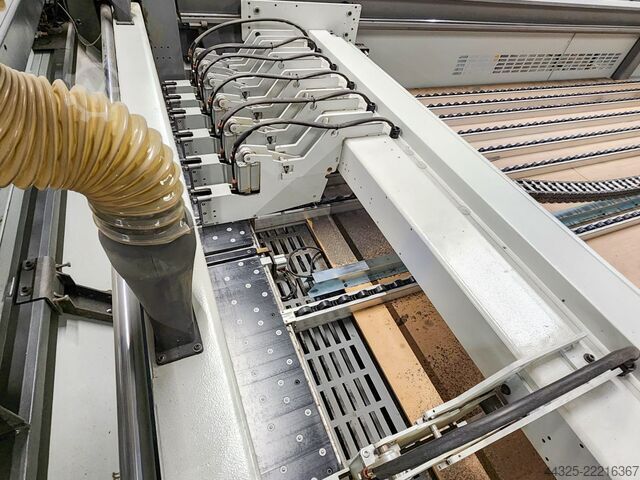 Front-Loading Panel Saws SELCO WN 610