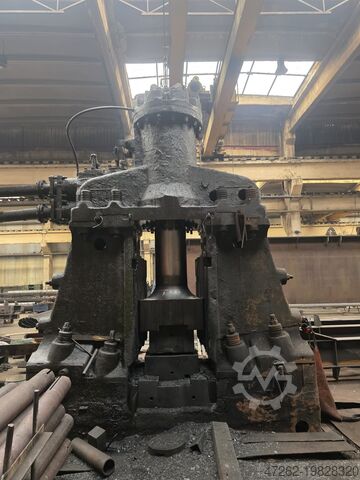 Schmiedehammer CM 2500, vergleichbar mit Huta 6300B Progresul Braila CM 2500