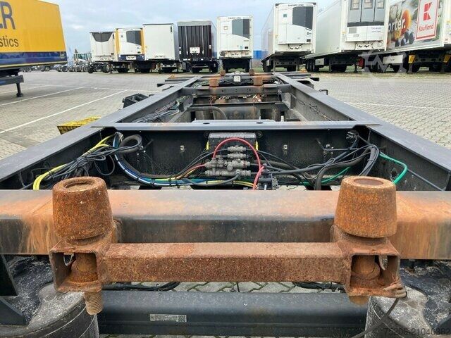 Swap chassis trailer Krone Box Carrier AZW 18 eL3B10