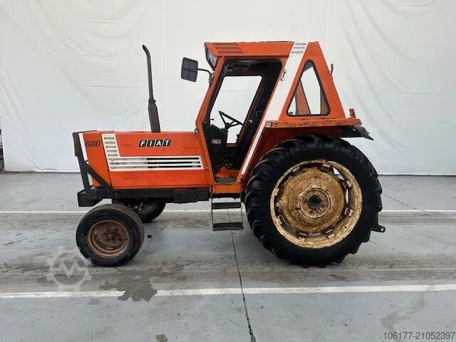 Traktor Fiat 680 8