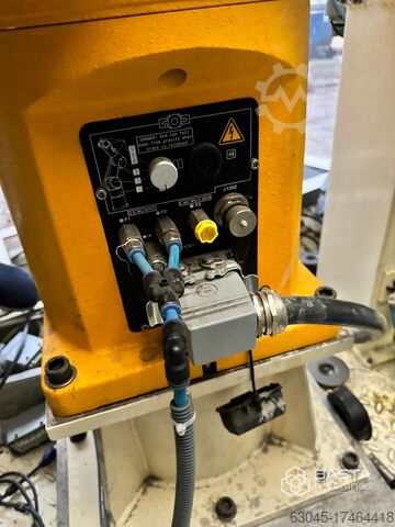 Stäubli RX160 (2009) 6 axes robot quick sale Stäubli RX160