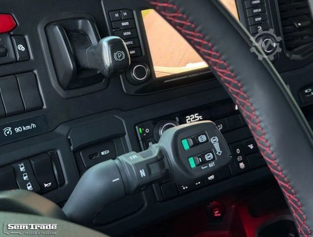 Kühlkoffer-LKW SCANIA G 560 NGS FULL AIR RETARDER ONLY 96.000 KM ISOLA