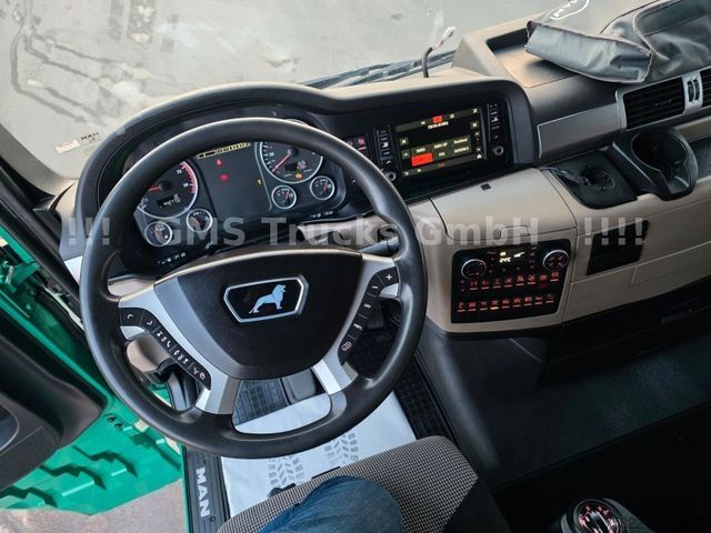 LKW mit Getränkeaufbau MAN TGX 26.500 / Zug / Orten Getränke / Ret Lenkachs