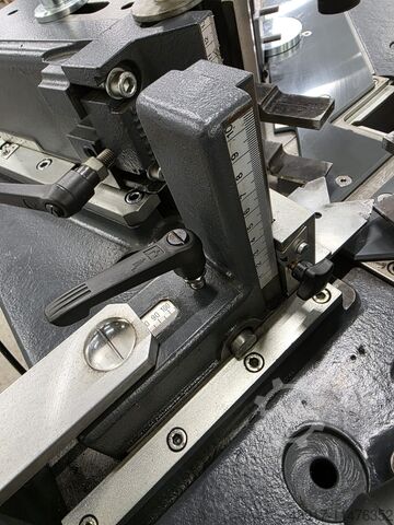 Corner crimping machine Elumatec EP 124