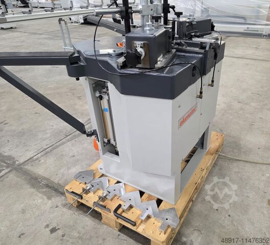 Corner crimping machine Elumatec EP 124