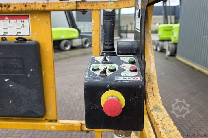 Scherenhebebühne Haulotte Compact 12 Electric, 12m Working Height, 300kg Cap