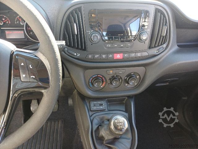 Kastenwagen Fiat DOBLO - 5 posti