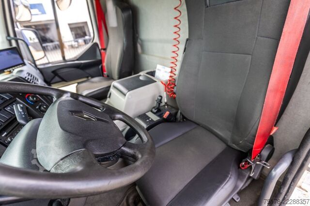Box body RENAULT D19.320 DXI+DHOLLANDIA 2T.