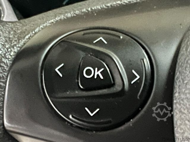 Kleinbus FORD Transit Custom 2.0 TdCi L1H1 9Sitze Motor Defect