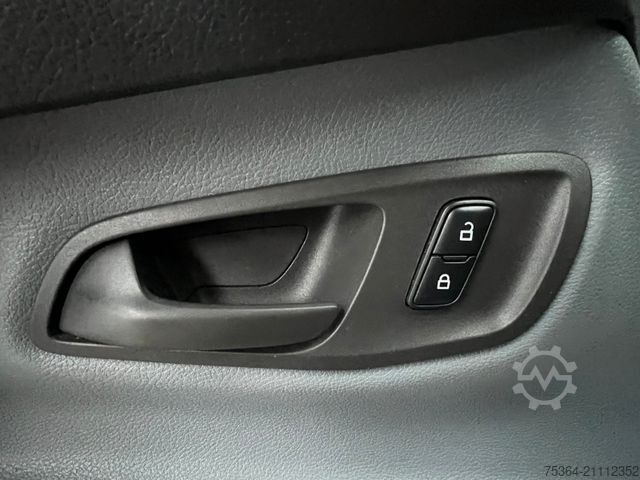 Kleinbus FORD Transit Custom 2.0 TdCi L1H1 9Sitze Motor Defect