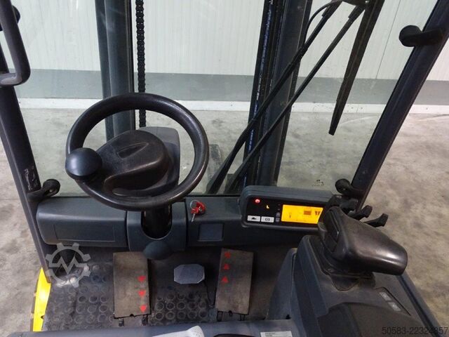 Elektro 4 Rad-Stapler Jungheinrich EFG320