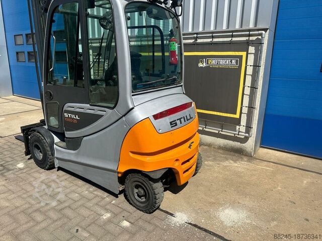 VS-22106 Electric Duplex Forklift Still RX60-25 Fork Spreader STILL RX60-25L