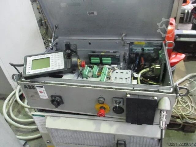 Industrial robot ABB Robotics IRB6650 Foundry 200/2.75