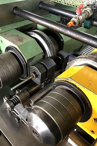 Gewindewalzmaschine PEE-WEE P20 CNC