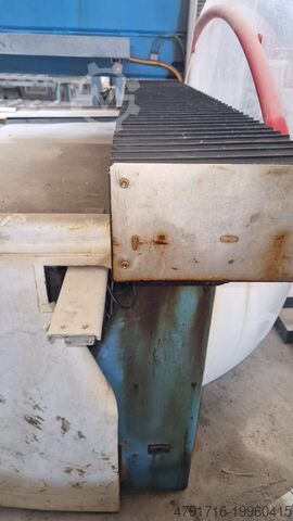 CNC machining center, 4 axes Thibaut T812 V 3  4 Achsen