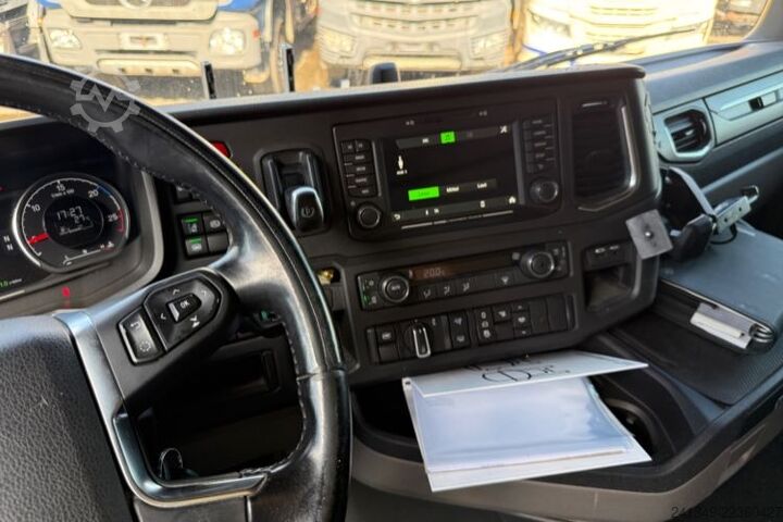 Standard SZM SCANIA S450 4x2