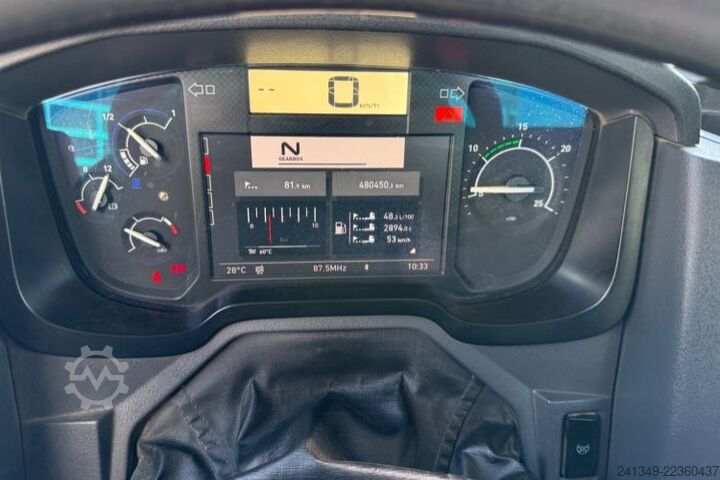 Abrollkipper RENAULT C520 10x4 Moser