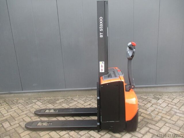 Hochhubwagen BT SWE 080L