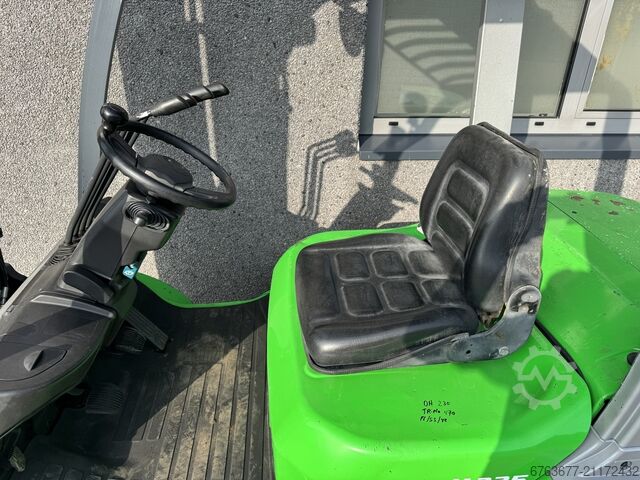 Cesab M325D Triplex 470 Freelift / Seitenschieber / 4. Steuerkreis Toyota Diesel 2015 CESAB M325D Triplo 470 Freelift / Sideshift / 4e functie Toyota Diesel 2015