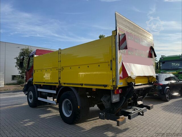 Flatbed truck RENAULT Midlum 280 DXI 4x4 Pritsche+LBW/BLATTFEDERUNG