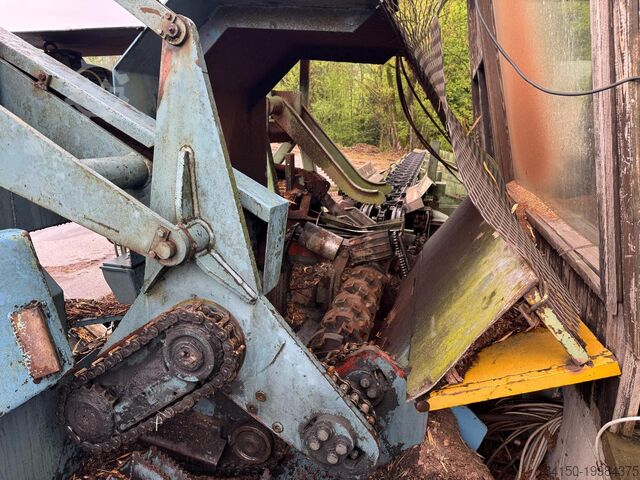Round timber sorting plant