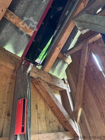 Round timber sorting plant