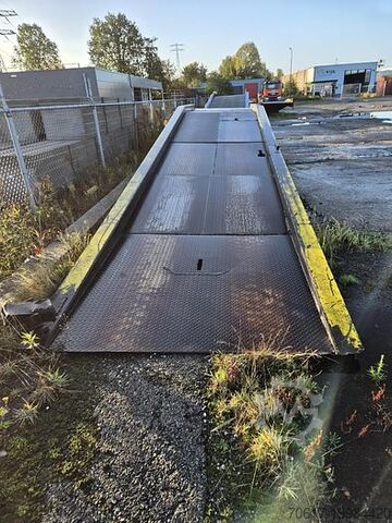 2000 Storax 10ton laadbrug inruiler met werk Storax 10ton laadbrug inruiler met werk