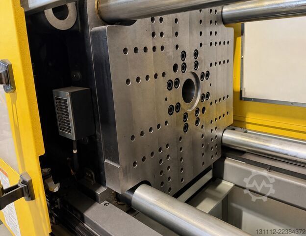 Fully electric injection moulding machine FANUC ROBOSHOT Alpha S-220iA