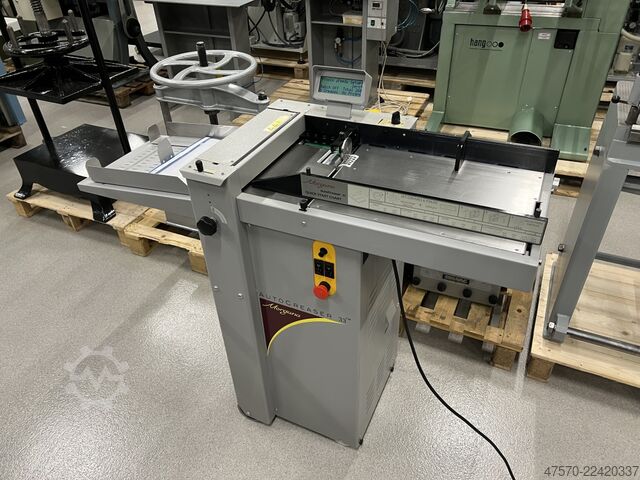 Grooving and perforating machine Automatic creaser Morgana Autocreaser 33