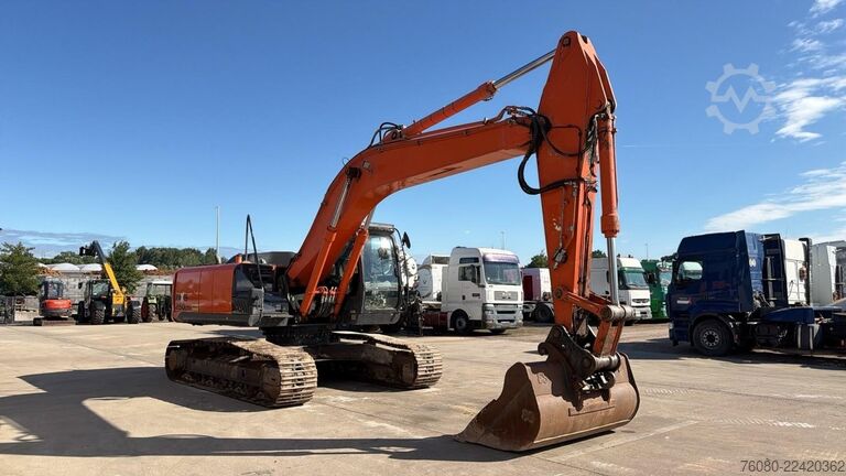 Crawler excavator Hitachi ZX250LCH-5A (AIRCO / 6.868 HOURS / BELGIAN MACH...