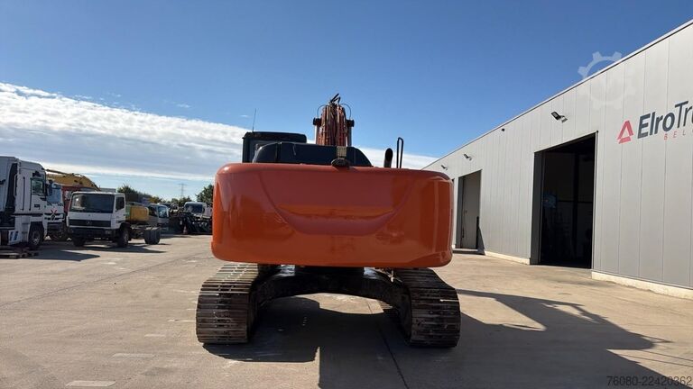 Crawler excavator Hitachi ZX250LCH-5A (AIRCO / 6.868 HOURS / BELGIAN MACH...