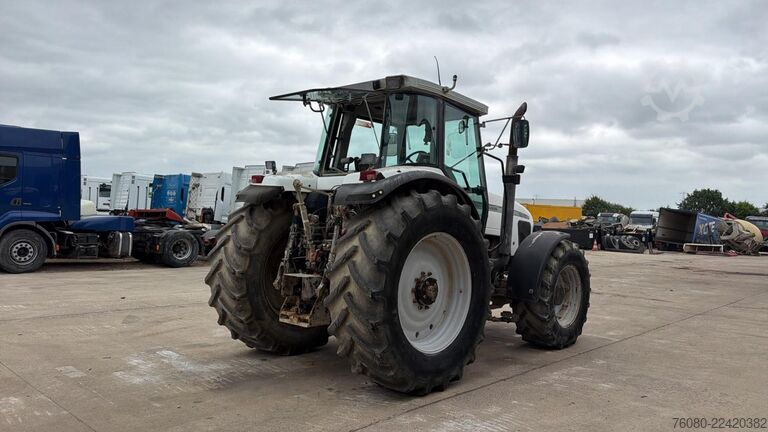Tractor MASSEY FERGUSON 8220 POWER CONTROL (BELGIAN MACHINE / AIRCO / F...