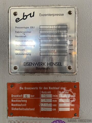 Exzenterpresse EBU SK 250 FR mit Luftkupplung
