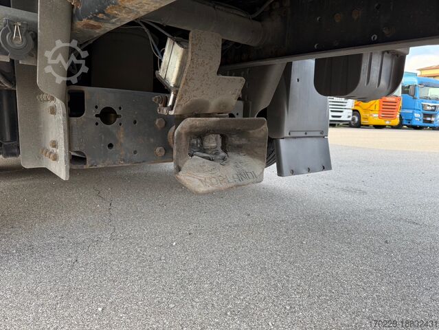 Flatbed truck with tarpaulin MAN TGX 26.480