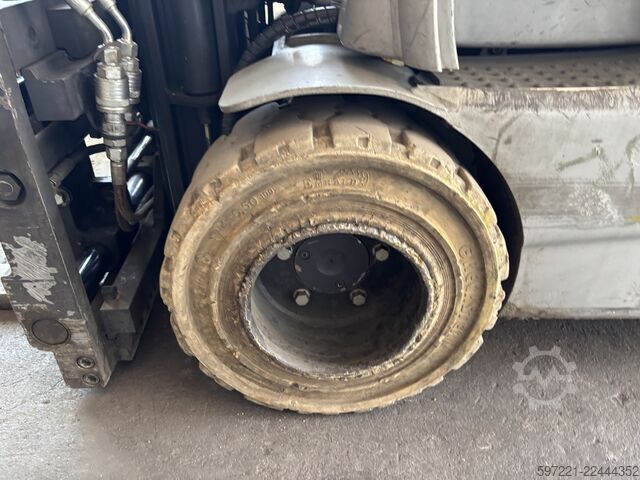 Electric - 3 wheels Still RX20-20