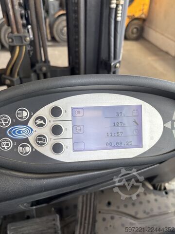 Electric - 3 wheels Still RX20-20