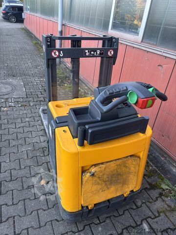 Pallet Stackers Jungheinrich ERD 220
