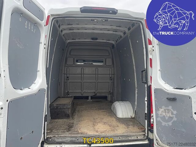 Panel van Iveco Daily 35C15V12 Double cab 7 places