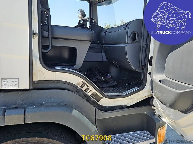 Refuse collection vehicle Scania P 320