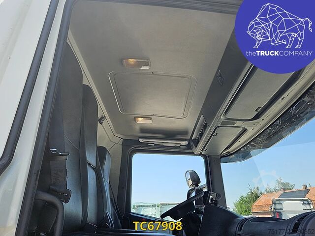 Refuse collection vehicle Scania P 320