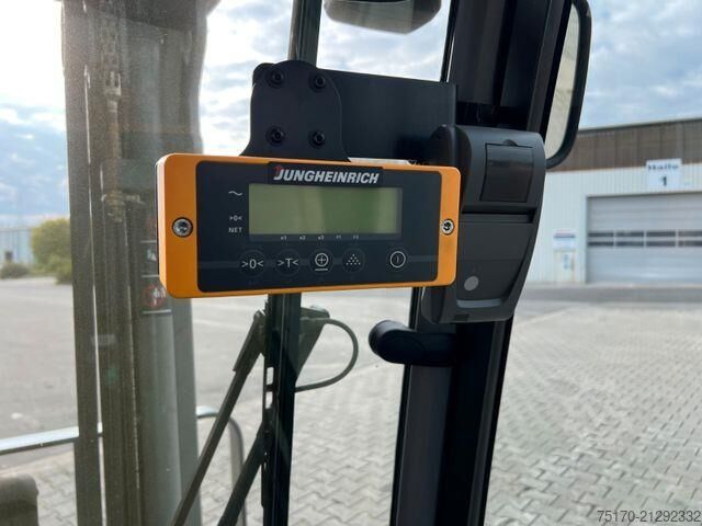 Forklift Jungheinrich EFG 215 / Triplex: 4.25m! / SS / 4.029h