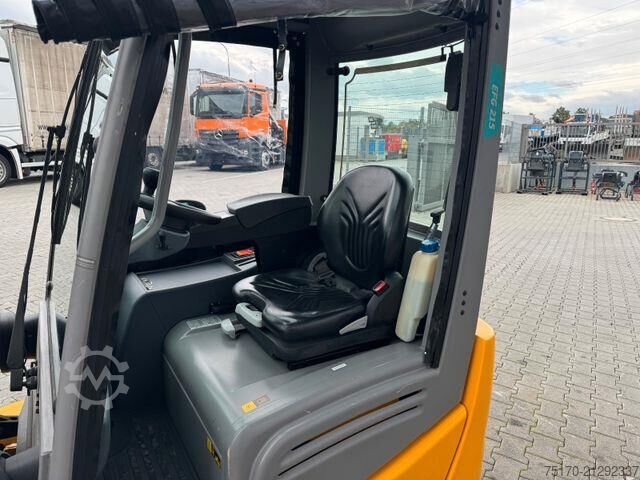 Forklift Jungheinrich EFG 215 / Triplex: 4.25m! / SS / 4.168h / 2024